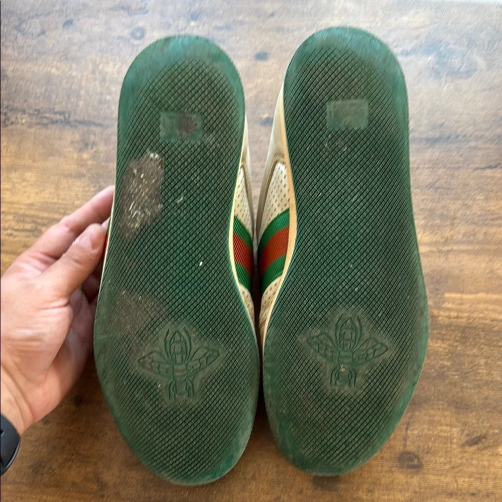 Gucci Men's Beige and Green Sneakers - Picture 2 of 3
